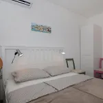 Sailor\'S Crib Apartment